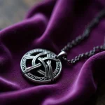Pendentif nœud de sorcière : signification et pouvoirs en wicca